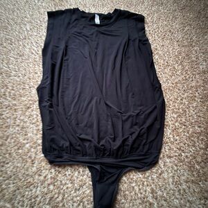 Lululemon muscle bodysuit size small black